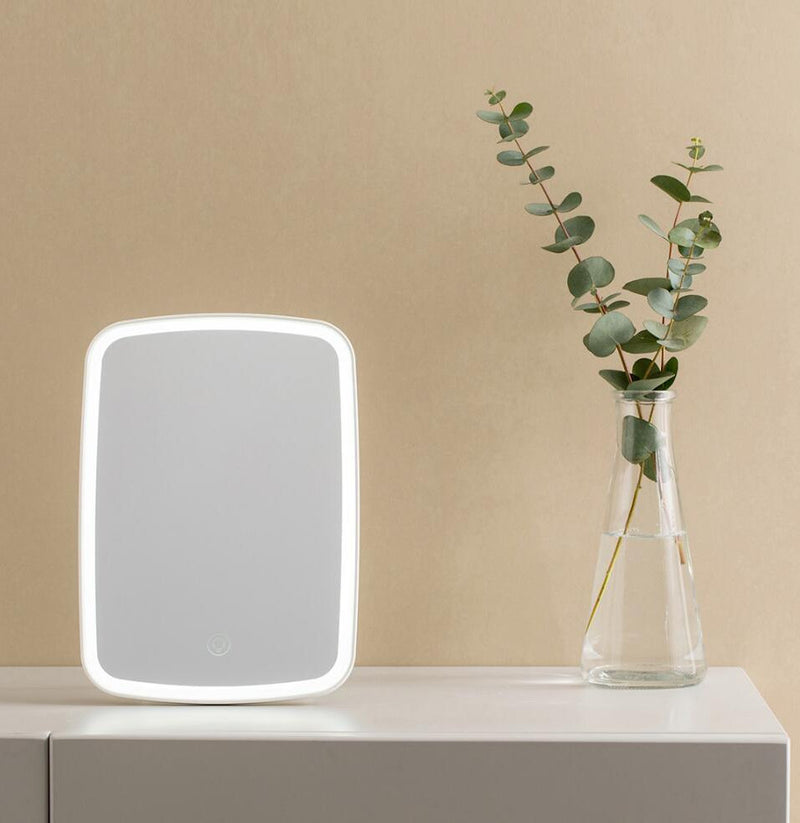 Xiaomi’s Jordan & Judy LED Portable Makeup Mirror